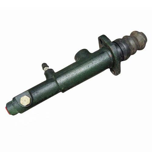 425901 | Brake Master Cylinder | John Deere 6610 6650 6710 6750 6810 6850 6910 6950 |  | AZ43106