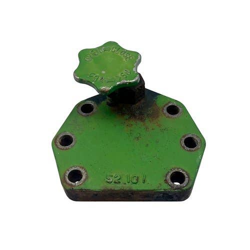 410804 | Rockshaft Housing Front Cover | John Deere 850 850 |  | CH11278
