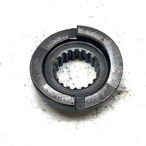 448224 | Half Clutch | John Deere 850 850 950 950 1050 1050 |  | CH11932
