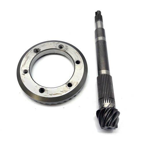 426946 | Rear Ring Gear and Pinion Set | John Deere 650 |  | CH14973