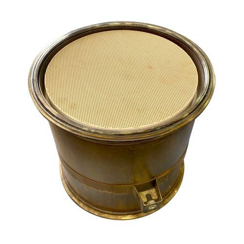 402855 | Diesel Particulate Filter | John Deere 8245R 8270R 8295R 8320R 8345R 8370R 8400R |  | DZ100174 | DZ100139