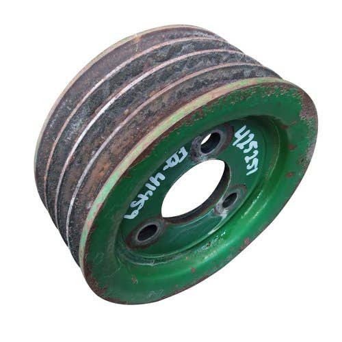 425251 | Pulley  | John Deere 3940 3950 3955 3960 3970 |  | E62370