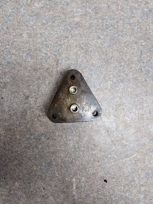 408859 | Stack Valve End | John Deere 6610 6650 6710 6750 6810 6850 6910 6950 7200 7250 7300 7350 7400 7450 7500 7550 7700 7750 7800 7850 7950 |  |  E73902