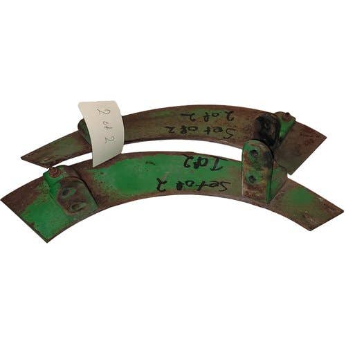 412268 | Auger Flight Extension Set | John Deere 630F |  | H145997 | H145998 |  H172324 |  H172325