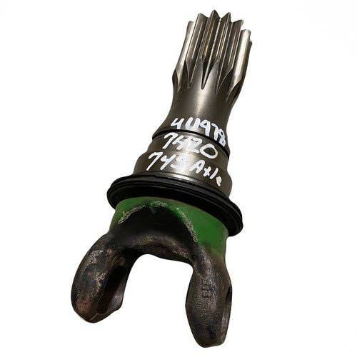 Used MFWD Universal Cross Joint Shaft fits John Deere 6140R 6145R 6150M 6615 6715 7130 Premium 7230 Premium 7330 7420 7520 L174432