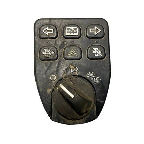 411372 | IP Switch Module | 6 Button | John Deere 2032R 2038R 3032E 3033R 3038E 3039R 3046R 4044M 4044R 4049M 4049R 4052M 4052R 4066M 4066R |  | LVA18142
