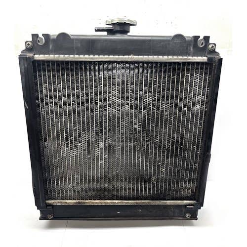 425227 | Radiator | John Deere 2305 |  | LVA802036
