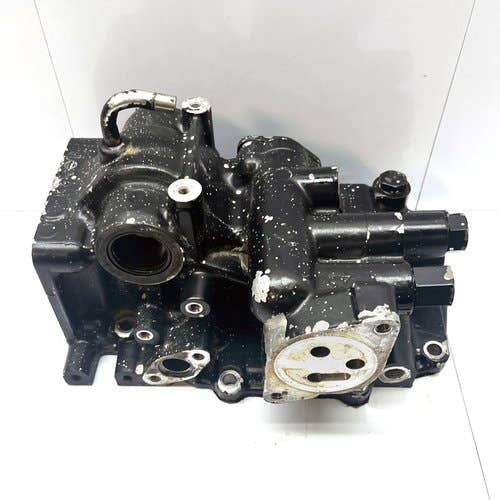 424529 | Cylinder Case-Rockshaft Housing | John Deere 2025R |  | LVA802190