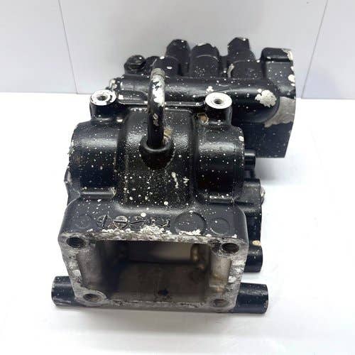 424529 | Cylinder Case-Rockshaft Housing | John Deere 2025R |  | LVA802190