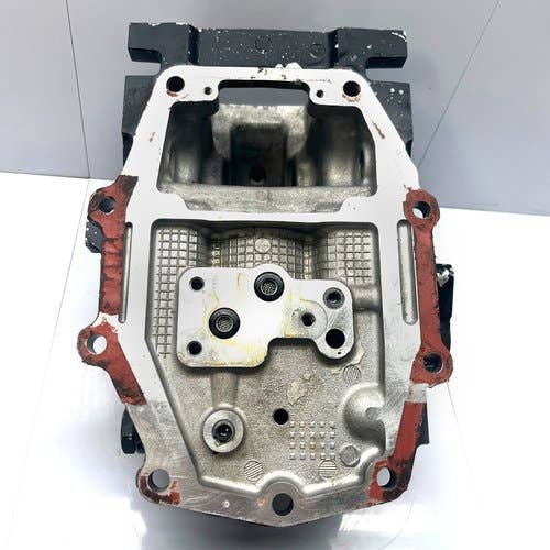424529 | Cylinder Case-Rockshaft Housing | John Deere 2025R |  | LVA802190