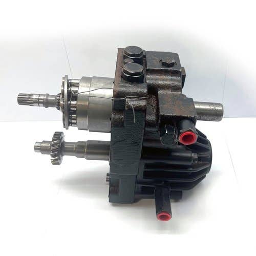 423429 | Hydrostatic Drive Transmission | John Deere 2520 |  | LVA802839 | LVU802575