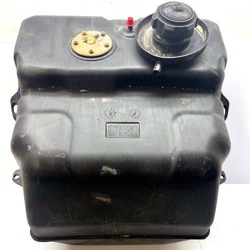423670 | Fuel Tank | John Deere 2520 |  | LVA803649