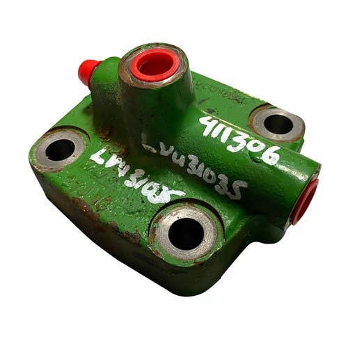 Used Rockshaft Cylinder Housing Cap fits John Deere 4044M 4044R 4049M 4049R 4052M 4052R 4066M 4066R LVU31035 Used Rockshaft Cylinder Housing Cap fits John Deere 4044M 4044R 4049M 4049R 4052M 4052R 4066M 4066R LVU31035