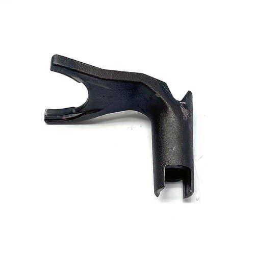 424678 | Differential Lock Fork | John Deere 2025R |  | LVU800730