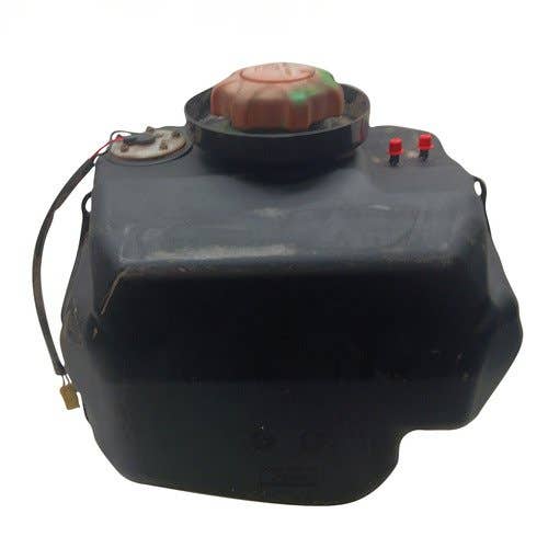 407572 | Fuel Tank Assembly | John Deere 2210 |  | LVU800773