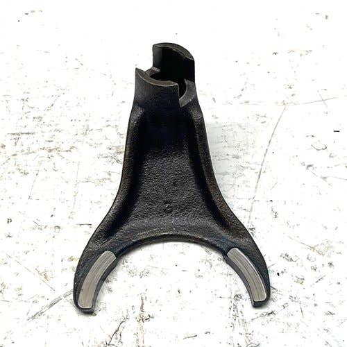 421304 | Differential Lock Fork | John Deere 655 755 855 |  | M805922