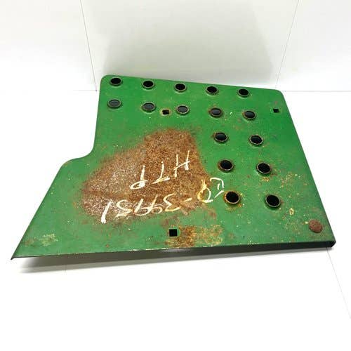 423077 | Footrest.Left Hand | John Deere 755 855 |  | M90417