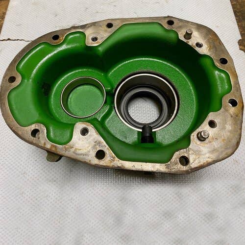 407912 | PTO Housing | John Deere 8100 8110 8120 8200 8210 8220 8300 8310 8320 8400 8410 8420 8520 |  | R122904