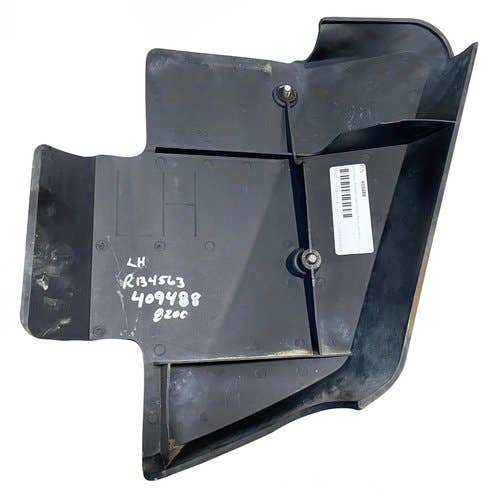 409488 | Fender Panel | Left Hand | John Deere 8100 8110 8200 8210 8300 8310 8400 8410 |  | R134563