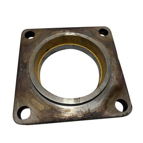 425970 | Steering Pump Adapter Plate | John Deere 9300T 9320T 9400T 9420T 9430T 9460RT 9470RT 9510RT 9520RT 9520T 9530T 9560RT 9570RT 9620T 9630T |  | R156431