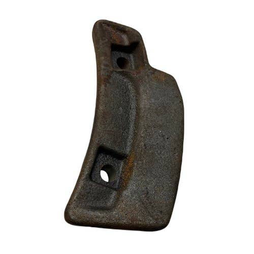 411822 | Sway Block Left Hand | John Deere 520 530 620 630 720 730 |  | R21718