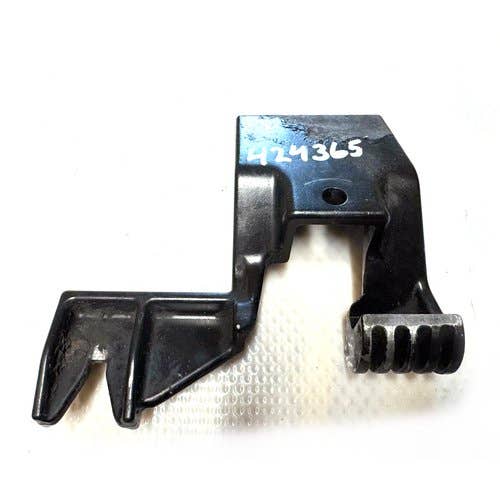 Used Hood Panel Bracket Right Hand fits John Deere 7R 290 7R 310 7R 330 7200R 7210R 7215R 7230R 7250R 7260R 7270R 7280R 7290R 7310R 7R 350 R288369 Used Hood Panel Bracket Right Hand fits John Deere 7R 290 7R 310 7R 330 7200R 7210R 7215R 7230R 7250R 7260R 7270R 7280R 7290R 7310R 7R 350 R288369