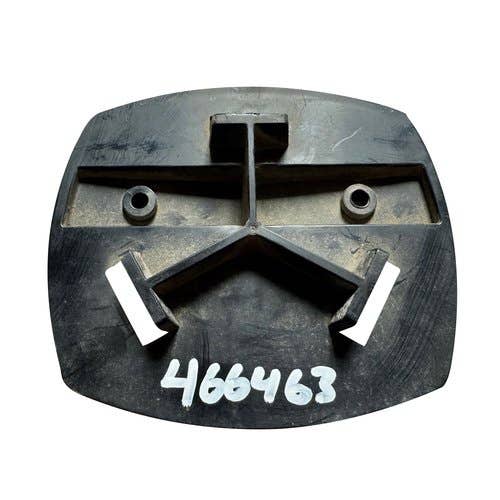 Used Logo Backing Support Plate fits John Deere 9360R 9370R 9410R 9460R 9460RT 9470R 9470RT 9510R 9510RT 9520R 9520RT 9560R 9560RT 9570RT R305939 Used Logo Backing Support Plate fits John Deere 9360R 9370R 9410R 9460R 9460RT 9470R 9470RT 9510R 9510RT 9520R 9520RT 9560R 9560RT 9570RT R305939