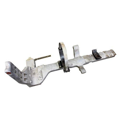 424495 | After Treatment Support | John Deere 7200R 7215R 7230R 7260R 7280R |  | R310757