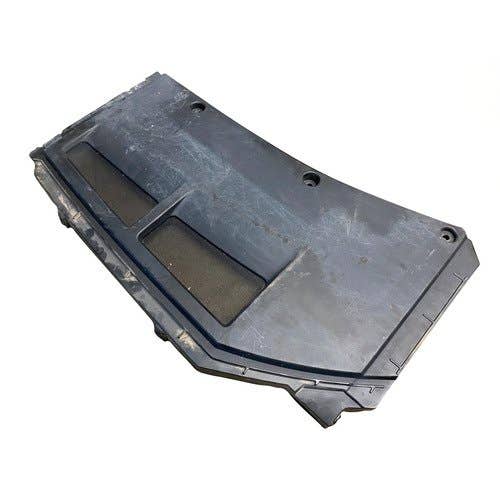 403179 | ATD Shield W/Screen | Right Hand | Black | John Deere 8245R 8270R 8295R 8320R 8345R 8370R 8400R |  | R550896 | RE573245