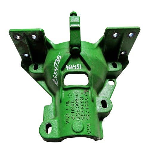 466451 | Front Drive Shaft Lower Retainer | John Deere 9370R 9410R 9470R 9470RX 9520R 9520RX 9570R 9570RX 9620R 9620RX |  | R554735