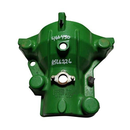 466450 | Front Drive Shaft Upper Retainer | John Deere 9370R 9420R 9470R 9470RX 9520R 9520RX 9570R 9570RX 9620R 9620RX |  | R566226