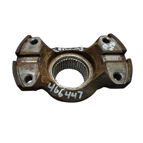 466447 | Universal Yoke | 8.5 C | John Deere 9R 390 9R 440 9R 540 9R 590 9R 640 9RT 470 9RT510 9RT 520 9RT 570 9RX 490 9RX 540 9RX 590 9RX 640 9420R 9420RX 9470R 9470RX 9520R 9520RX 9570R 9570RX 9620R 9620RX |  | R573103