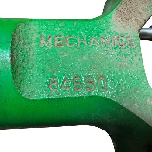 426012 | Universal Drive Shaft | John Deere 7210 7410 7510 |  | RE165162 | 84550