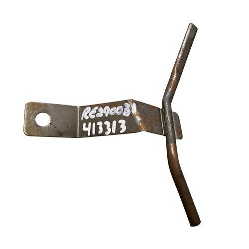 Used PTO Pivot Valve Oil Line fits John Deere 7630 7730 7830 7930 RE290031 Used PTO Pivot Valve Oil Line fits John Deere 7630 7730 7830 7930 RE290031