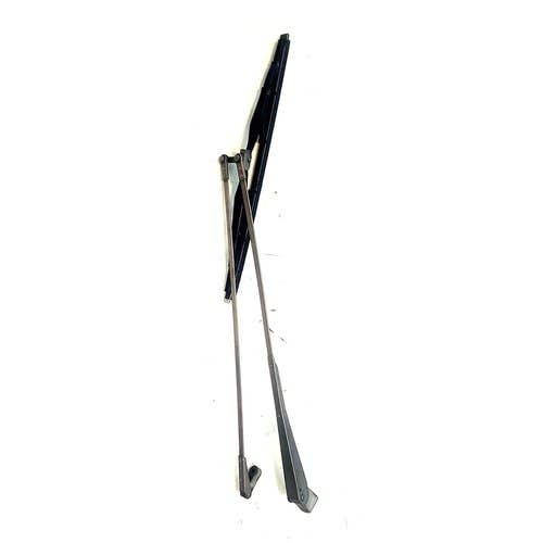 Used Wiper Arm - Right Hand fits John Deere 4030 4040 4050 4055 4230 4240 4250 4255 4430 4440 4450 4455 4630 4640 4650 4755 4840 4850 8430 RE36108 Used Wiper Arm - Right Hand fits John Deere 4030 4040 4050 4055 4230 4240 4250 4255 4430 4440 4450 4455 4630 4640 4650 4755 4840 4850 8430 RE36108