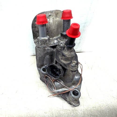421509 | DEF Dosing Injection Nozzle | John Deere S650 S660 S670 S680 S690 S760 S770 S780 S785 S790 T560 T670 W660 8100 8200 8245R 8270R 8295R 8300 8320R 8320RT 8345R 8345RT 8370R 8370RT 8400 8400R 9370R 9420R 9420RX 9470R 9470RT 9470RX |  | RE555626
