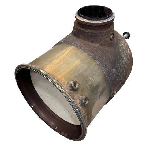 Used Diesel Oxidation Catalyst Size 7 fits John Deere 8100 8200 8245R 8270R 8295R 8320R 8345R 8370R RE560428 RE563875 Used Diesel Oxidation Catalyst Size 7 fits John Deere 8100 8200 8245R 8270R 8295R 8320R 8345R 8370R RE560428 RE563875
