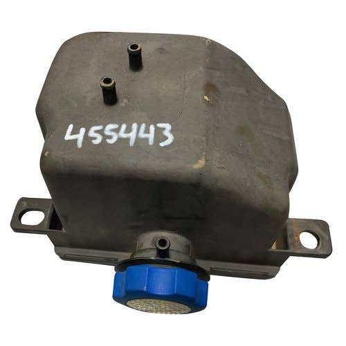 Used Coolant Tank Assembly fits John Deere 7185J 7195J 7205J 7210J 7225J 7630 7720 7730 7815 7820 7830 7920 7930 M4040DN 4730 4830 RE582551 R558861 Used Coolant Tank Assembly fits John Deere 7185J 7195J 7205J 7210J 7225J 7630 7720 7730 7815 7820 7830 7920 7930 M4040DN 4730 4830 RE582551 R558861