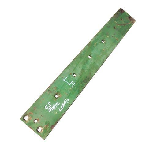 447177 | Side Rail - Left Hand | John Deere 2840 3030 3040 3120 3130 3140 |  | T27756