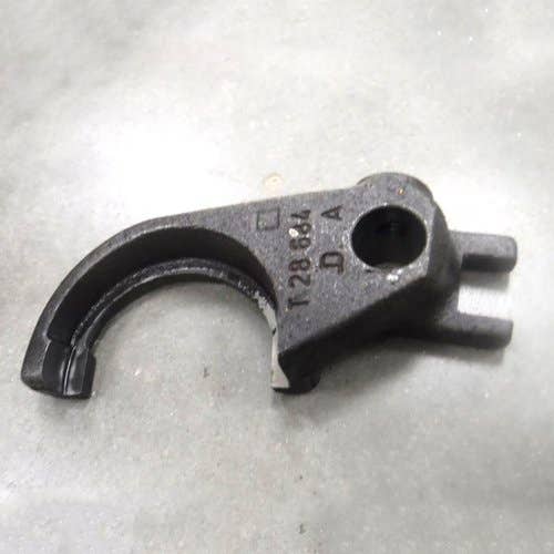 452442 | Shifter Fork | John Deere 2840 3030 3120 3130 |  | T28684