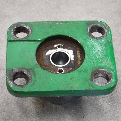 436755 | Kingpin | John Deere 1850 1850 6140R 6145M 6145R 6150M 6150R 6150RH 6155M 6155R 6155RH 6170M 6170R 6175M 6175R 6190R 6195M 6195R 6210R 6215R 7220 7320 7330 Premium 7420 7430 Premium 7520 7530 Premium |  | L218742 | AL166524
