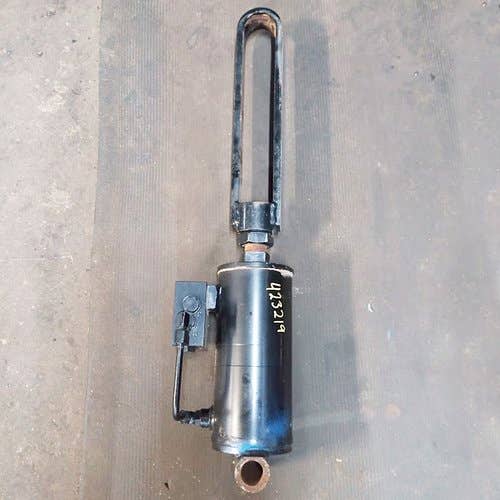 423219 | Wing Lock Up Cylinder Left Hand | Kinze 3660 |  | GA12306 | KA12306
