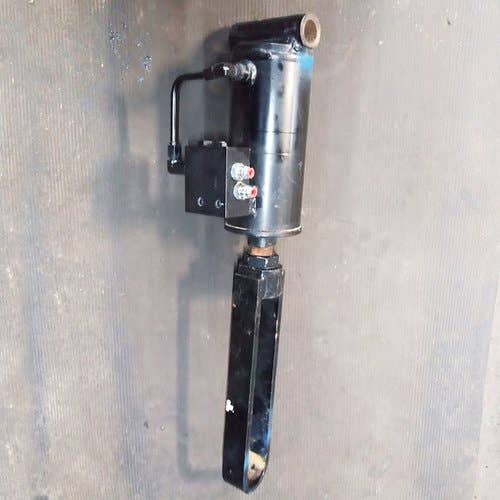 423219 | Wing Lock Up Cylinder Left Hand | Kinze 3660 |  | GA12306 | KA12306