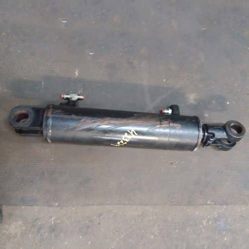 423229 | Rockshaft Transport Cylinder | Kinze 3660 |  | GA13021
