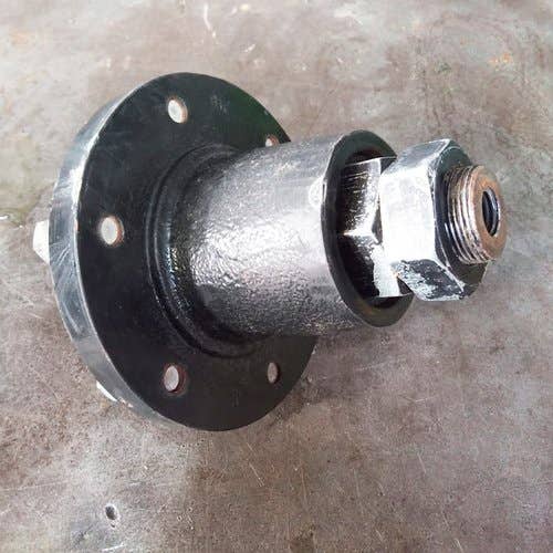 423189 | Wheel Hub Assembly | Kinze 3600 3660 |  | GA2148 | GA24826