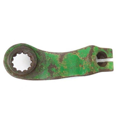 Used Knife Drive Arm fits John Deere 300 300 E81020 Used Knife Drive Arm fits John Deere 300 300 E81020