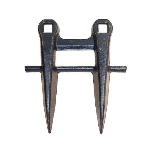 165826 | Knife Guard | Case IH 1052 2042 2052 2062 2152 2162 | New Holland 12HS 14HS 16HS 18HS 84C 86C 1496 1499 | John Deere 140 160 160 | Macdon D50 D60 FD70 FD75 912 922 |  | 47687886 | 86521590 | 86553346 | 86615892 | 86615983 | 87042360 | 87421451