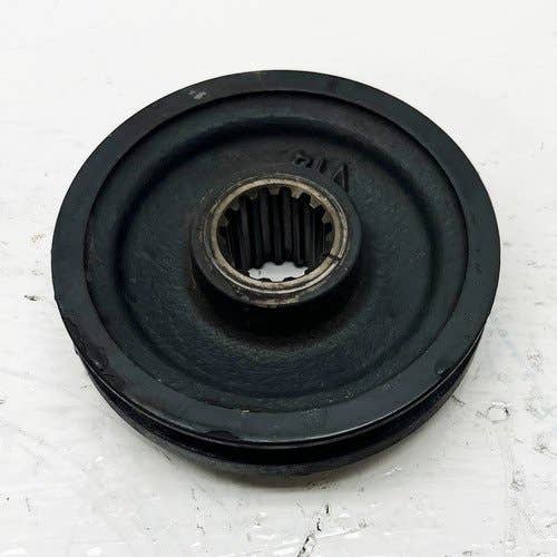 Used Crankshaft Pulley. 15 Spline fits Kubota B2710 B3200 B7800 16271-74280 Used Crankshaft Pulley. 15 Spline fits Kubota B2710 B3200 B7800 16271-74280