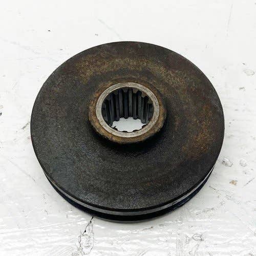 413876 | Crankshaft Pulley. 15 Spline | Kubota B2710 B3200 B7800 |  | 16271-74280