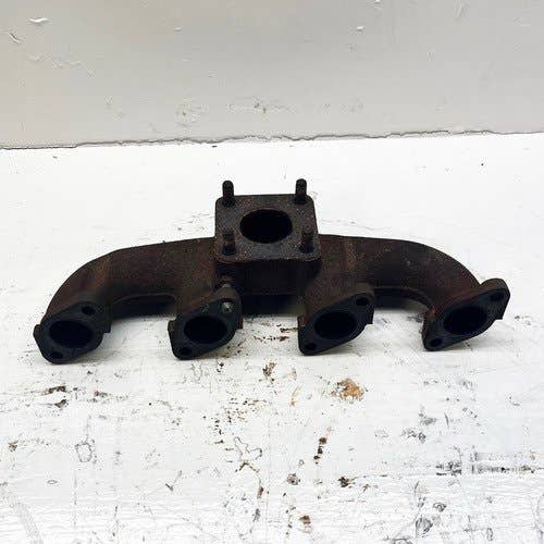 Used Exhaust Manifold fits Kubota B2710 B3200 B7800 16285-12310 Used Exhaust Manifold fits Kubota B2710 B3200 B7800 16285-12310